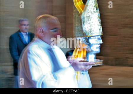 Spanien, St. James´ Weg: "Missa da Cabeza" um den Kopf des St. Goeorge, Patron der Bauern in das Kloster Irache Stockfoto