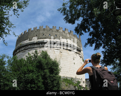 Cecilia Metella an der alten Via Appia in Rom Italien Stockfoto