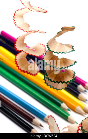 Objekt auf weißen Stift und Späne Makro Stockfoto