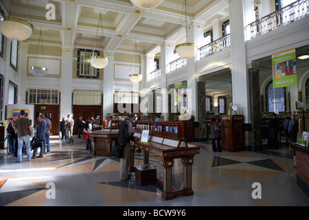 Innenraum des general Post Office GPO auf Oconnell street in Dublin City Centre Republik von Irland Stockfoto