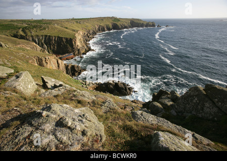 Die Gegend von Endland, England. Ansicht der Burg Förderstollens Endland Küste Cornwalls. Stockfoto