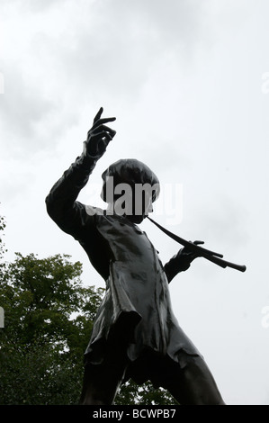 Die Statue von Peter Pan in den Kensington Gardens, London Stockfoto