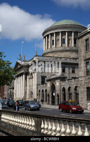 die vier Gerichte, die Gebäude in Dublin City centre Republik Irland Stockfoto