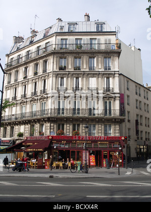 Le Prevotant Cafe Bar am Boulevard de Magenta, Paris Frankreich Stockfoto