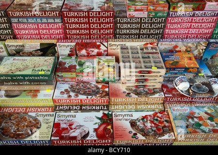 Boxen von Turkish Delight auf Verkauf in Bodrum, Türkei Stockfoto