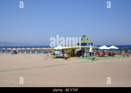 Playa Puerto Banus, Puerto Banus, Costa Del Sol, Provinz Malaga, Andalusien, Spanien Stockfoto