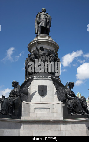 die Daniel Oconnell Denkmal am Ende von Oconnell street Dublin City centre Republik Irland Stockfoto