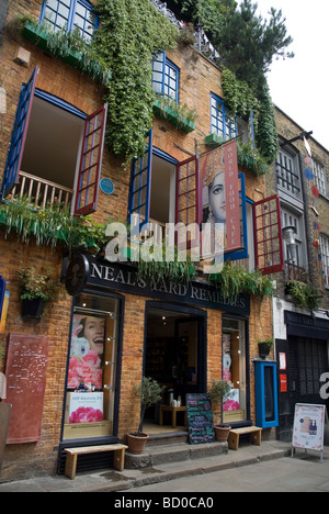 Neals Yard Remedies, Geschäft in Neals Yard, Covent Garden in London Stockfoto