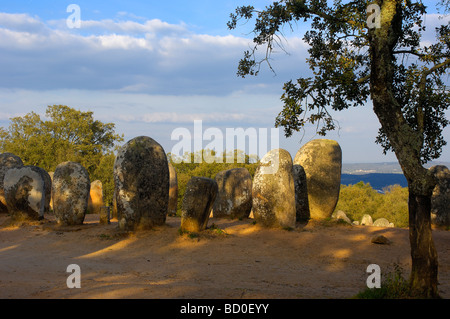 Cromlech Almendres in der Nähe von Evora Alentejo Portugal Stockfoto