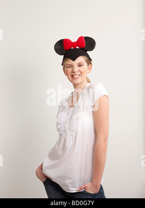 Frau macht ein lustiges Gesicht Stockfoto