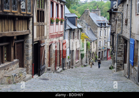 Rue de Jerzual in Dinan, Bretagne, Frankreich Stockfoto