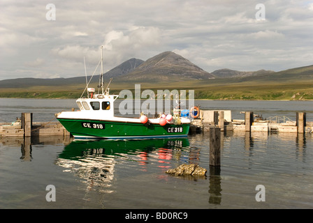 Paps Jura von Port Askaig Islay Stockfoto