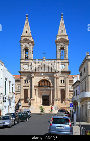 Basilika Santi Medici, Alberobello, Puglia, Italien. Stockfoto