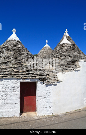 Trulli in Rione Monti, Alberobello, Trulli Dorf, Apulien, Italien. Stockfoto