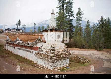 Blick auf Gangteng Gonpa Kloster nr Dorf von Gantey, Phobjika Tal, Wangdue Phodrang District, central Bhutan. Stockfoto