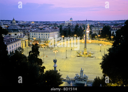 Die Kirche Santa Maria dei Miracoli, Piazza del Popolo, Via Cola di Rienzo, Petersdom, Panoramablick, Rom, Lazio, Ital Stockfoto