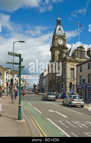 Rathaus und Innenstadt im Sommer Stricklandgate Kendal Cumbria England UK Vereinigtes Königreich GB Grossbritannien Stockfoto