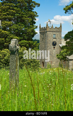 Glockenturm von St. Michael und alle Engel Kirche vom Friedhof im Sommer Ambleside Cumbria England UK Vereinigtes Königreich GB Grossbritannien Stockfoto