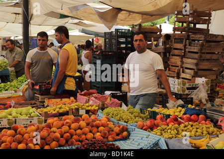 Yalikavak Obst- und Gemüsemarkt, Halbinsel Bodrum, Türkei Stockfoto