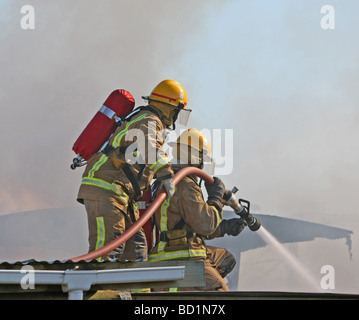 Großbrand bei ultimative Finisher Henderson Auckland New Zealand Sonntag, 21. Juni 2009 Stockfoto