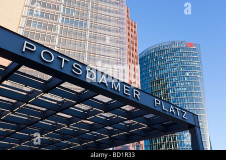 Neue städtische Entwicklung moderner Architektur Wolkenkratzer in Potsdamer Platz, Berlin Deutschland Stockfoto