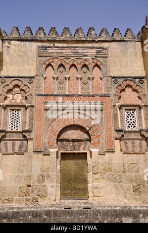 Reich verzierte Tür, La Mezquita, Cordoba, Provinz Córdoba, Andalusien, Spanien Stockfoto