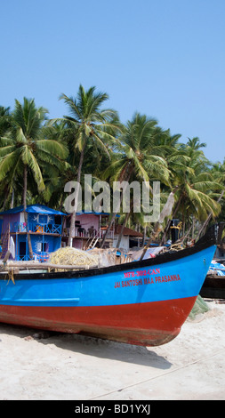 Bungalows und Coco Hütten unter Palmen auf beliebte Palolem Beach Goa Indien Stockfoto