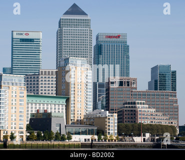 Hochhaus-Bürohäuser, Wapping, Docklands, London, England, UK. Stockfoto