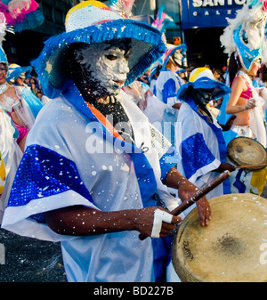 Candombe Trommler in der jährliche Karneval Montevideo Stockfoto