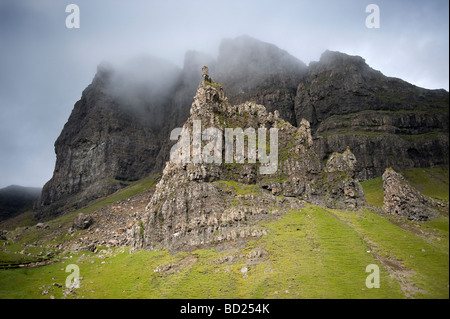 Der Old Man of Storr auf der schottischen Insel Skye, Trotternish, Inneren Hebriden Juli 2009 Stockfoto