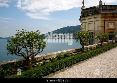 Ein Blick von Stresa aus Isloa Bella am Lago Maggiore, Italien zu sehen. Stockfoto