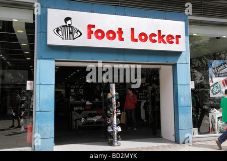 Foot Locker speichern vorne am Markt Straße Manchester uk Stockfoto