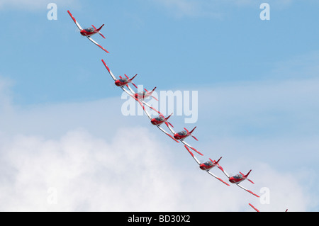 Fairford Airshow Sonntag 2009 Pilatus NCPC-7 Turbotrainer PC 7 Team Pilotenschule Swiss Air Force Stockfoto