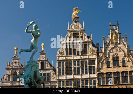 Grote Markt Gildenhäuser und Brabo-Brunnen-Antwerpen-Belgien Stockfoto