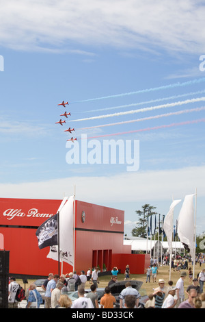 Die rote Pfeile Royal Air Force Kunstflugstaffel auf dem Goodwood Festival of Speed Stockfoto