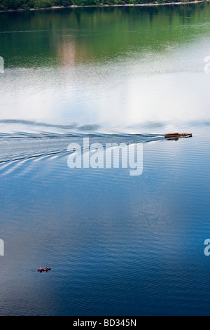 "Derwent Water" Passagierfähre überqueren den See Borrowdale "Lake District" Cumbria England UK Stockfoto