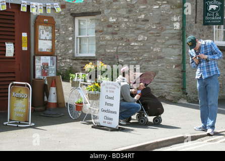 Old Stables Tearooms Café-Restaurant und das Bear Bed and Breakfast Hotel in Bear Street in der Stadt Hay-on-Wye Powys Wales GB UK 2009 Stockfoto