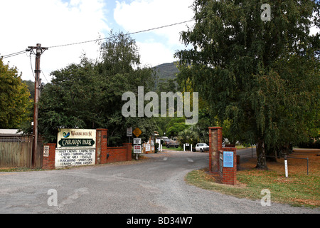 Eingang der Warburton Caravan Park Warburton Tal-Victoria Stockfoto