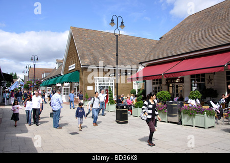 Maasmechelen Village Shopping Center, Bicester, Oxfordshire, England, Vereinigtes Königreich Stockfoto