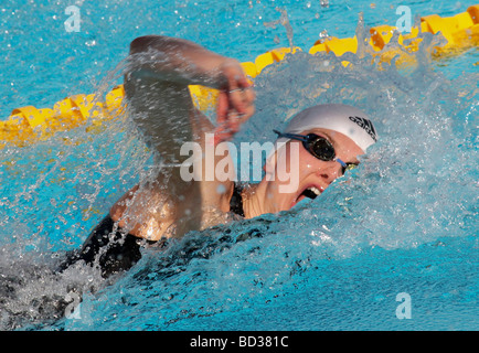 Britta Steffen GER im Wettbewerb mit den 100m Freistil bei den FINA World Swimming Championships Rom Italien Stockfoto