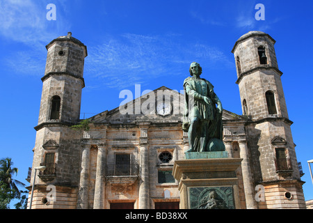 Kuba Cardenas Statue von Christopher Columbus & Catedral De La Concepcion Inmaculada Foto CUBA1341 Copyright P Christopher Baker Stockfoto