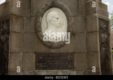 James Brooke Memorial vor dem Gerichtsgebäude in Kuching Sarawak Borneo Malaysia südöstlich Asiatisch asiatische Stockfoto