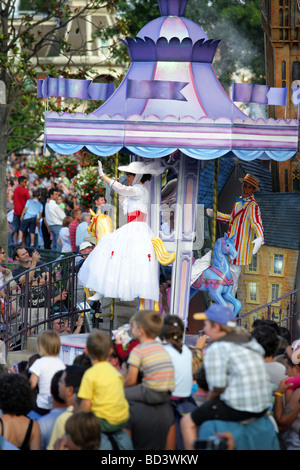 Mary Poppins-Zeichen in der einmal auf a Dream parade Disneyland Paris, Frankreich Stockfoto