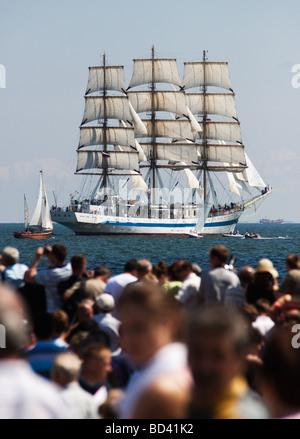 Zuschauern Großsegler Cutty Sark Gdynia, Polen 05.07.2009 Stockfoto