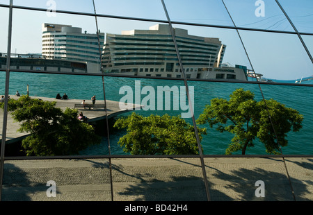 Reflexionen des World Trade Center in Barcelona, Spanien Stockfoto