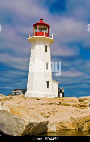 Peggys Cove weißen Leuchtturm, Bereich von Halifax, Nova Scotia, Kanada, Nordamerika Stockfoto