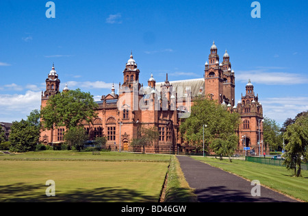 Blick von Westen von Kelvingrove Art Gallery & Museum im Westend von Glasgow Schottland Stockfoto