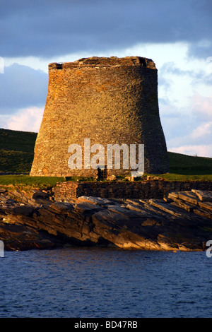 Alten Mousa Eisenzeit Broch auf der Insel Mousa auf den Shetland-Inseln in Schottland Stockfoto