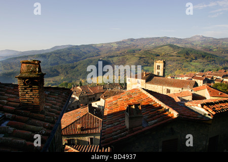 Dorf und Landschaft Santa Fiora Monte Amiata Toskana Italien Stockfoto