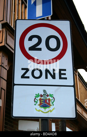 Straßenschild in Broadstairs 20 km/h-zone Stockfoto